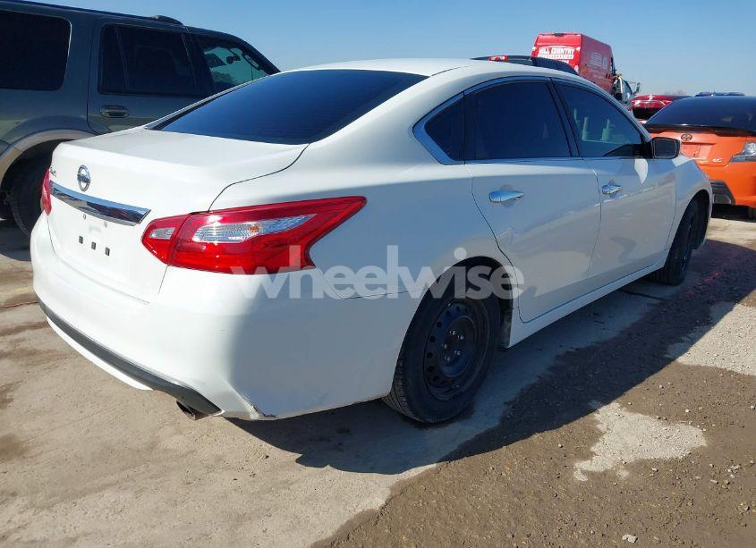 Photo 4 of 2017 Nissan Altima 2.5 S (VIN 1N4AL3AP3HN355533)