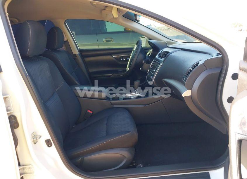 Photo 5 of 2017 Nissan Altima 2.5 S (VIN 1N4AL3AP3HN355533)