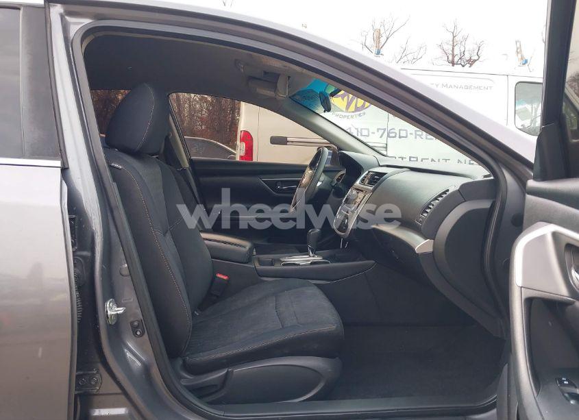 Photo 5 of 2017 Nissan Altima 2.5 S (VIN 1N4AL3AP3HN364880)