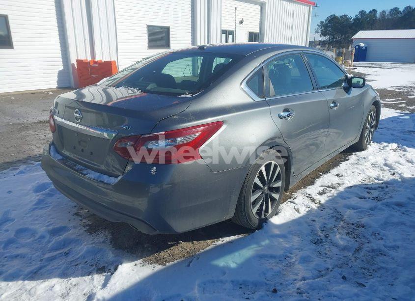 Photo 4 of 2018 Nissan Altima 2.5 SV (VIN 1N4AL3AP3JC101063)