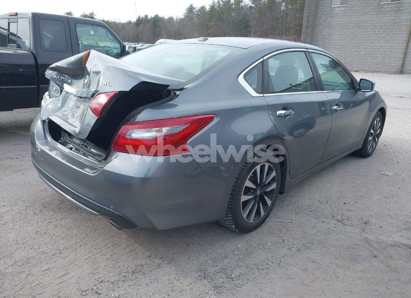 Photo 4 of 2018 Nissan Altima 2.5 SL (VIN 1N4AL3AP3JC101094)