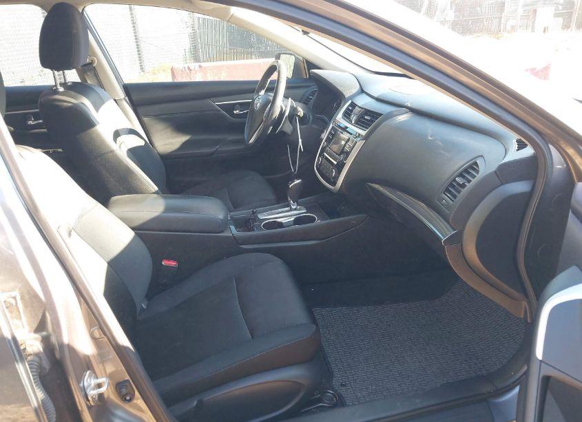 Photo 5 of 2018 Nissan Altima 2.5 SR (VIN 1N4AL3AP3JC103668)