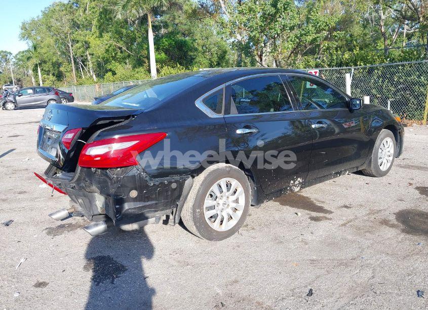 Photo 4 of 2018 Nissan Altima 2.5 S (VIN 1N4AL3AP3JC105470)