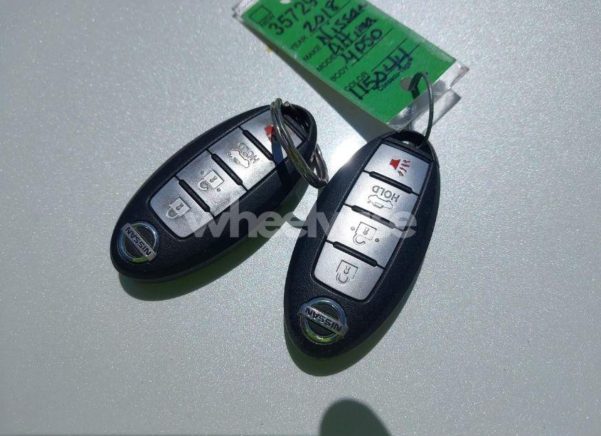 Photo 11 of 2018 Nissan Altima 2.5 SR (VIN 1N4AL3AP3JC115044)