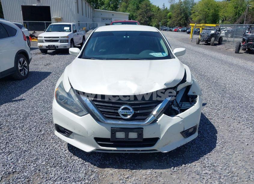 Photo 12 of 2018 Nissan Altima 2.5 SR (VIN 1N4AL3AP3JC115044)