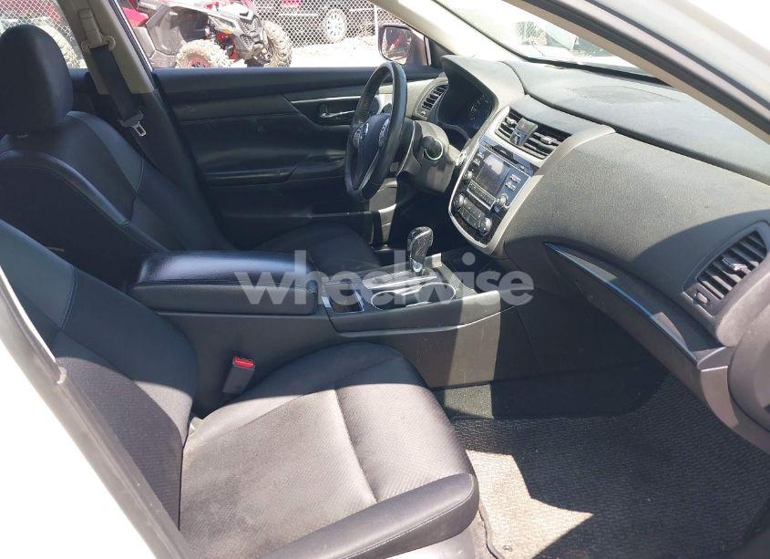 Photo 5 of 2018 Nissan Altima 2.5 SR (VIN 1N4AL3AP3JC115044)