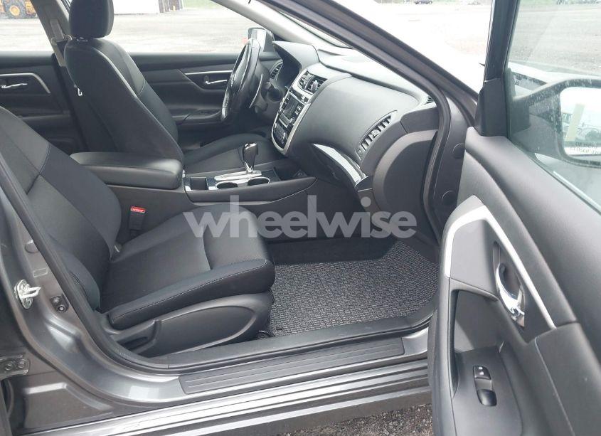 Photo 5 of 2018 Nissan Altima 2.5 SR (VIN 1N4AL3AP3JC119742)