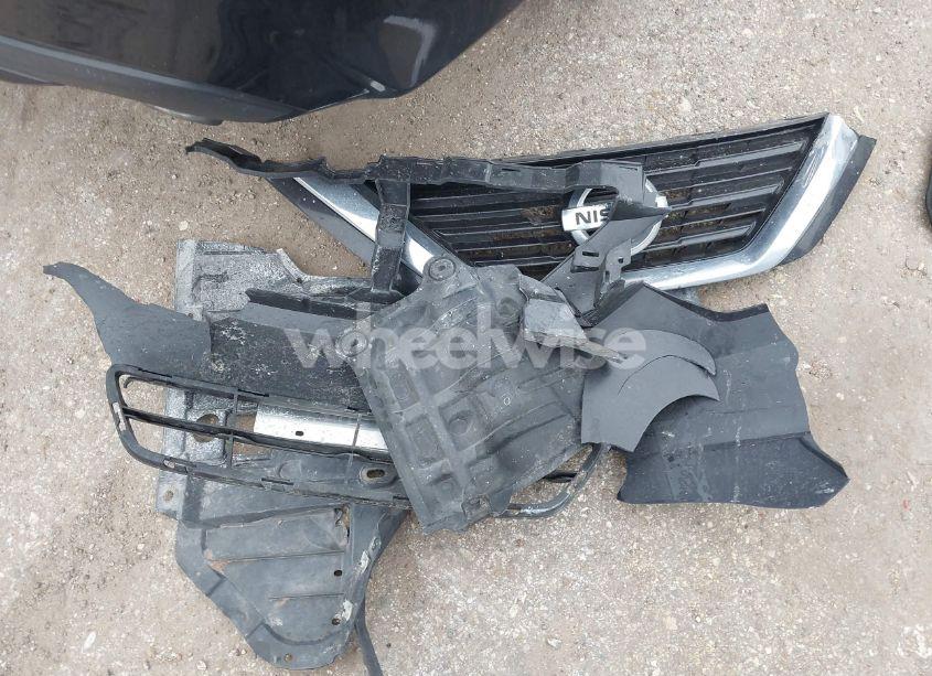 Photo 11 of 2018 Nissan Altima 2.5 SL (VIN 1N4AL3AP3JC132040)