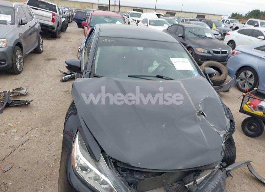 Photo 12 of 2018 Nissan Altima 2.5 SL (VIN 1N4AL3AP3JC132040)