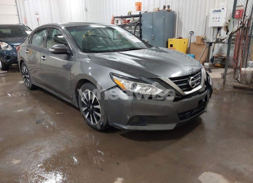 2018 Nissan Altima 2.5 SL (VIN 1N4AL3AP3JC134032) main photo