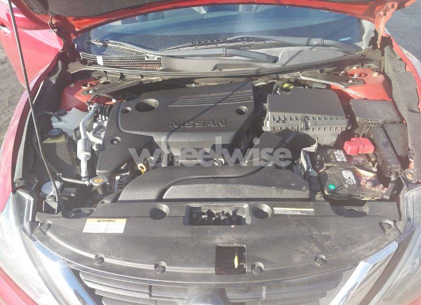 Photo 10 of 2018 Nissan Altima 2.5 SR (VIN 1N4AL3AP3JC139344)