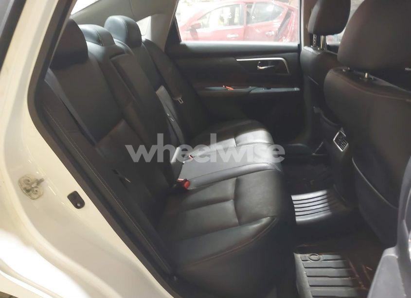 Photo 8 of 2018 Nissan Altima 2.5 SL (VIN 1N4AL3AP3JC143099)