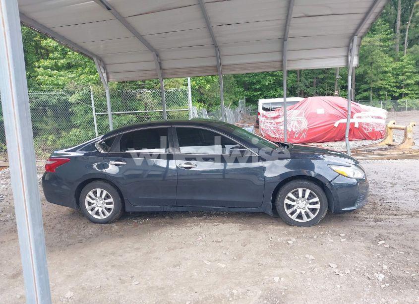 Photo 13 of 2018 Nissan Altima 2.5 S (VIN 1N4AL3AP3JC158671)