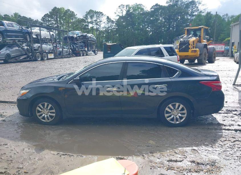 Photo 14 of 2018 Nissan Altima 2.5 S (VIN 1N4AL3AP3JC158671)