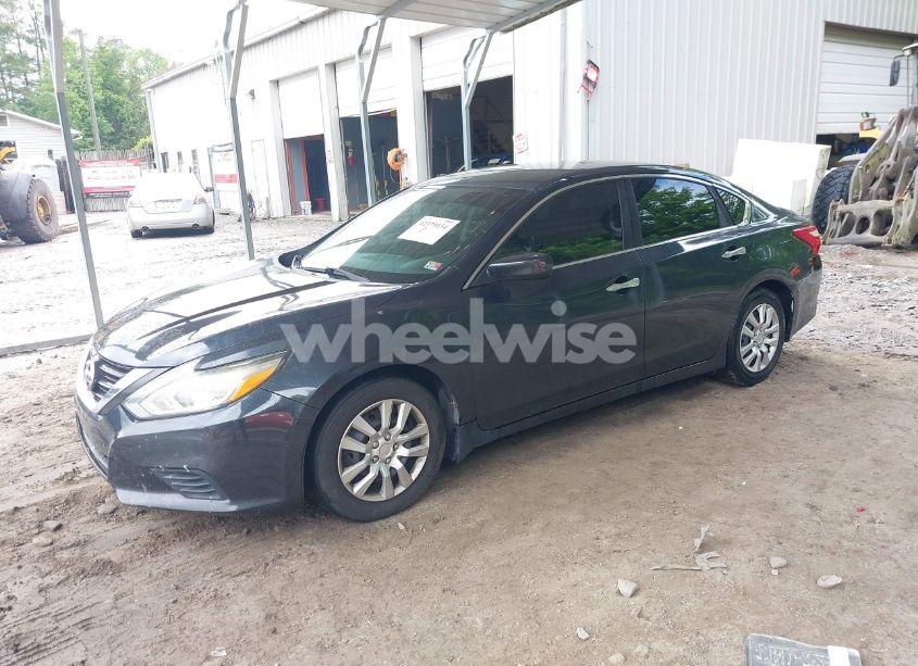 Photo 2 of 2018 Nissan Altima 2.5 S (VIN 1N4AL3AP3JC158671)