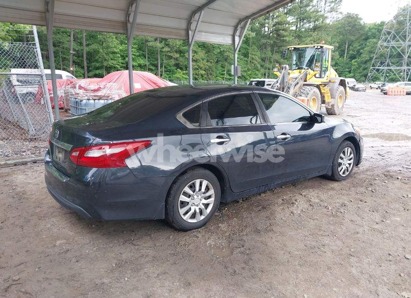 Photo 4 of 2018 Nissan Altima 2.5 S (VIN 1N4AL3AP3JC158671)