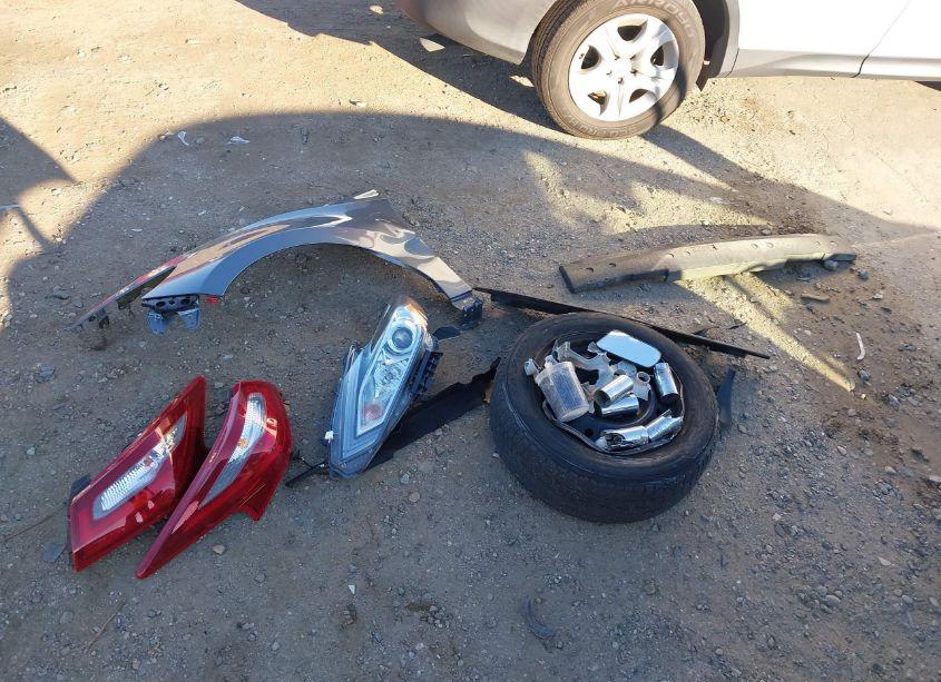 Photo 12 of 2018 Nissan Altima 2.5 S (VIN 1N4AL3AP3JC171694)