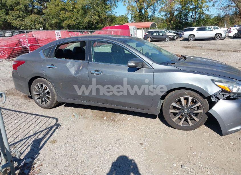 Photo 13 of 2018 Nissan Altima 2.5 SL (VIN 1N4AL3AP3JC175616)