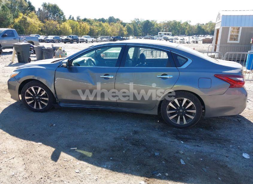 Photo 14 of 2018 Nissan Altima 2.5 SL (VIN 1N4AL3AP3JC175616)