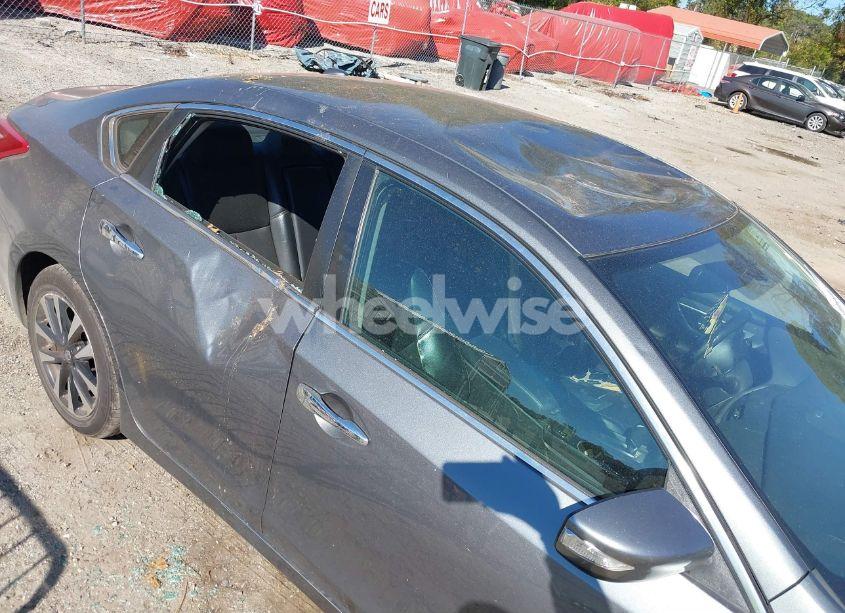 Photo 6 of 2018 Nissan Altima 2.5 SL (VIN 1N4AL3AP3JC175616)