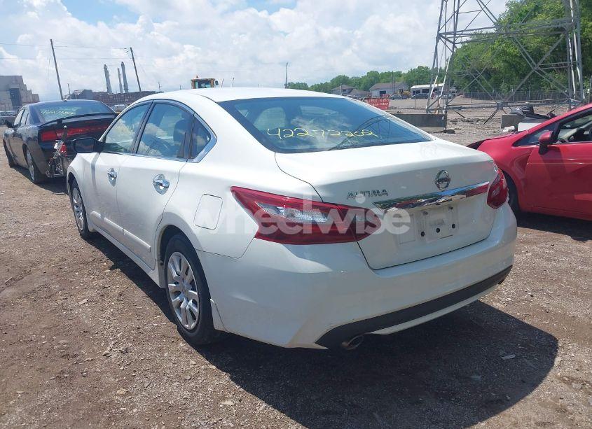 Photo 3 of 2018 Nissan Altima 2.5 S (VIN 1N4AL3AP3JC183120)