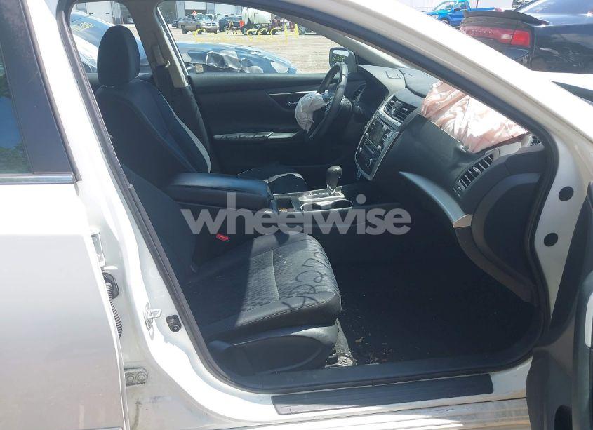 Photo 5 of 2018 Nissan Altima 2.5 S (VIN 1N4AL3AP3JC183120)