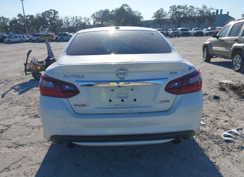 Photo 17 of 2018 Nissan Altima 2.5 SR (VIN 1N4AL3AP3JC184834)