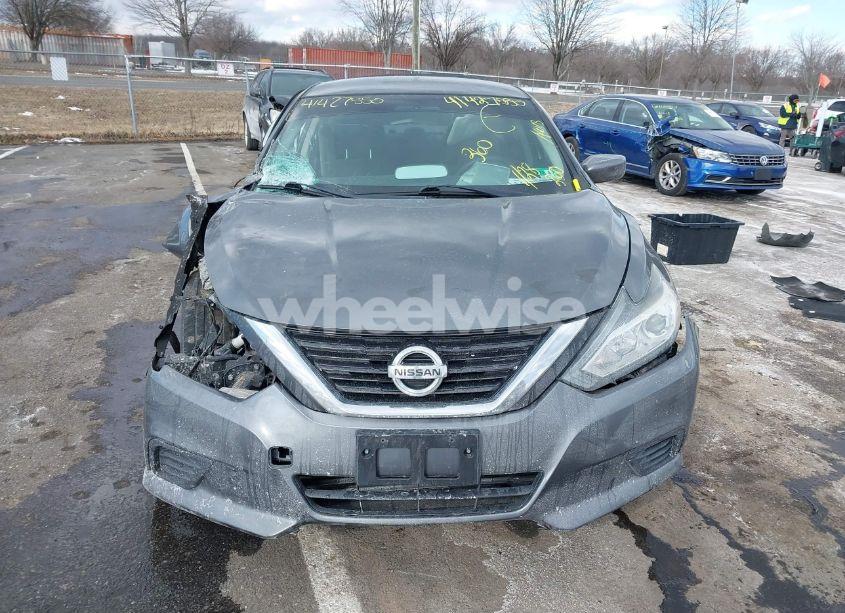 Photo 12 of 2018 Nissan Altima 2.5 S (VIN 1N4AL3AP3JC197177)