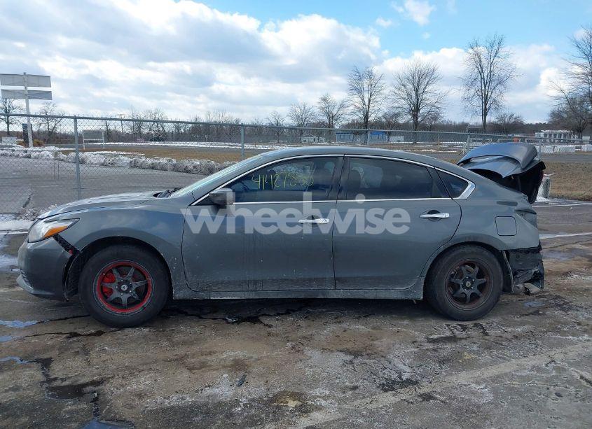 Photo 14 of 2018 Nissan Altima 2.5 S (VIN 1N4AL3AP3JC197177)