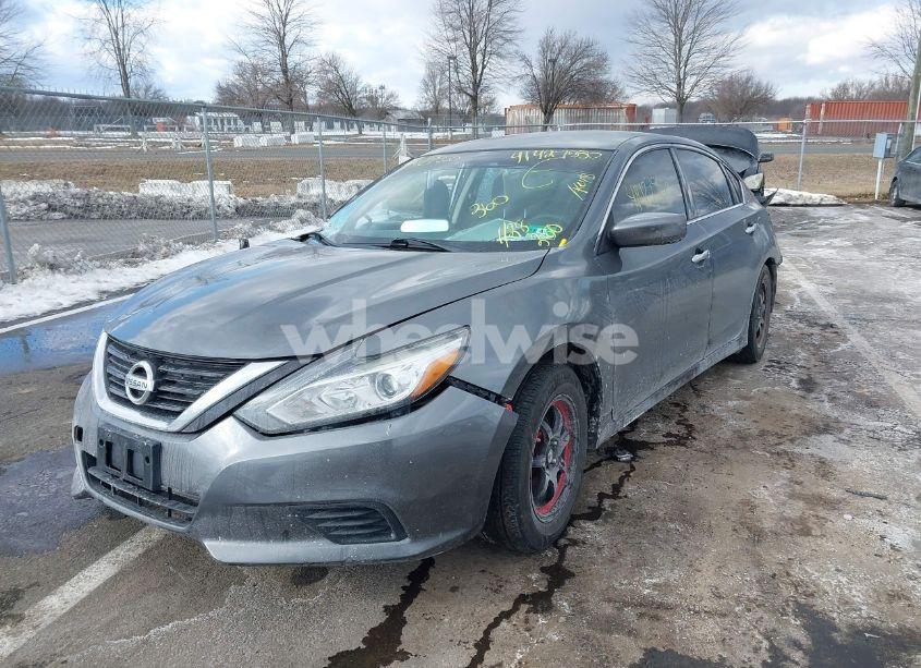Photo 2 of 2018 Nissan Altima 2.5 S (VIN 1N4AL3AP3JC197177)