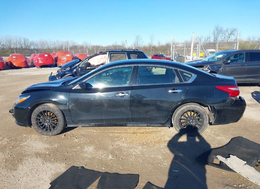 Photo 15 of 2018 Nissan Altima 2.5 SV (VIN 1N4AL3AP3JC207500)