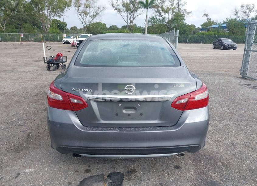 Photo 16 of 2018 Nissan Altima 2.5 S (VIN 1N4AL3AP3JC220957)