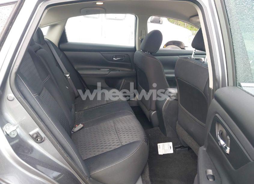 Photo 8 of 2018 Nissan Altima 2.5 S (VIN 1N4AL3AP3JC220957)