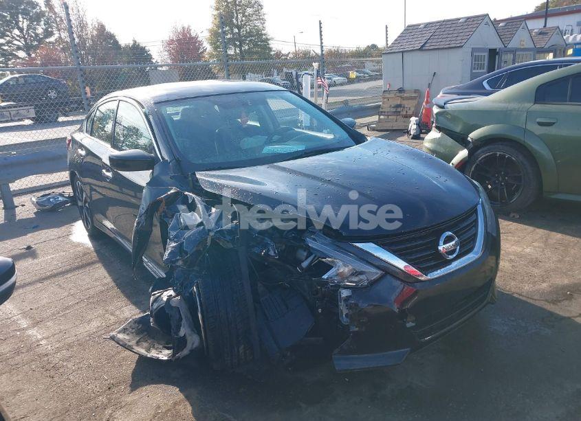 2018 Nissan Altima 2.5 SR (VIN 1N4AL3AP3JC226211) main photo