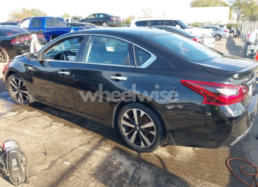Photo 13 of 2018 Nissan Altima 2.5 SR (VIN 1N4AL3AP3JC226211)