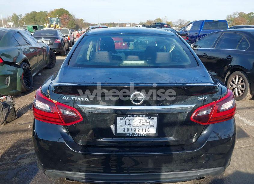 Photo 15 of 2018 Nissan Altima 2.5 SR (VIN 1N4AL3AP3JC226211)