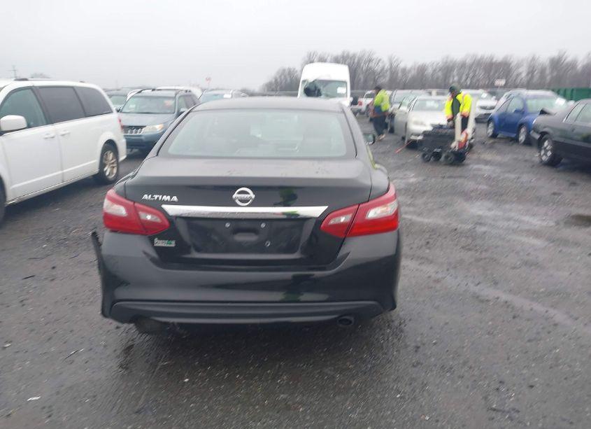 Photo 16 of 2018 Nissan Altima 2.5 S (VIN 1N4AL3AP3JC231053)