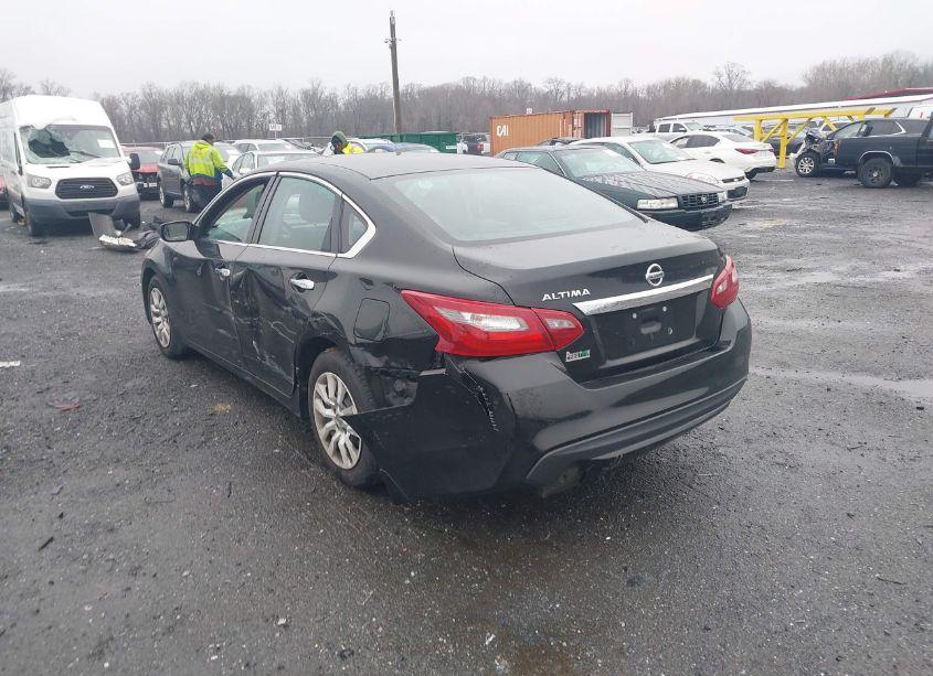 Photo 3 of 2018 Nissan Altima 2.5 S (VIN 1N4AL3AP3JC231053)