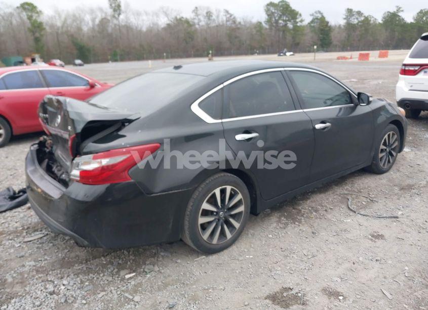 Photo 4 of 2018 Nissan Altima 2.5 SL (VIN 1N4AL3AP3JC234499)