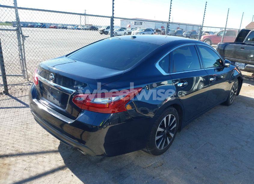 Photo 4 of 2018 Nissan Altima 2.5 SL (VIN 1N4AL3AP3JC234583)