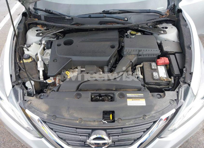 Photo 10 of 2018 Nissan Altima 2.5 S (VIN 1N4AL3AP3JC246698)