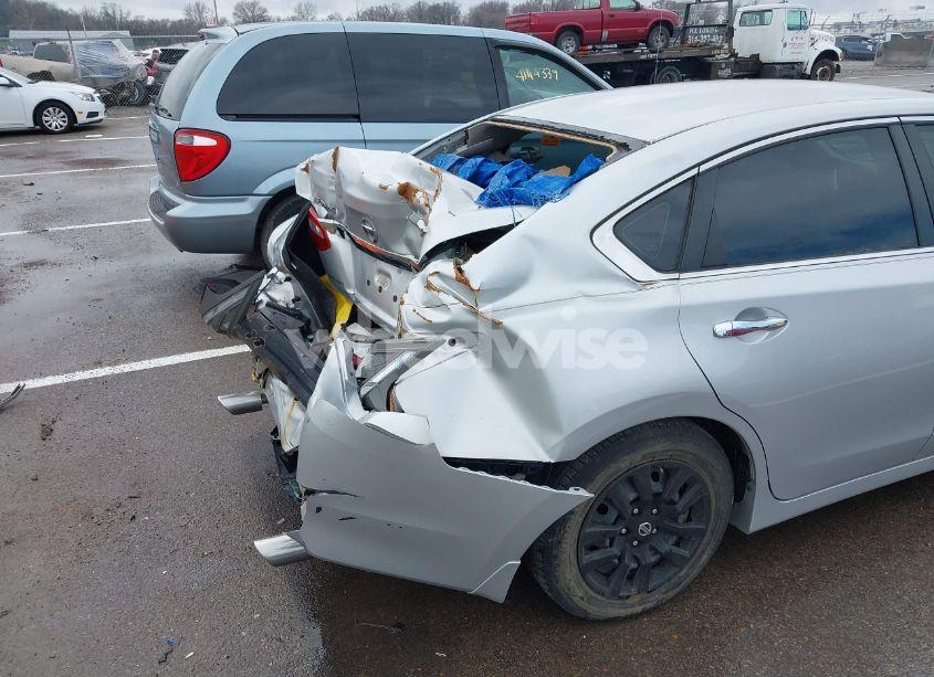 Photo 11 of 2018 Nissan Altima 2.5 S (VIN 1N4AL3AP3JC246698)