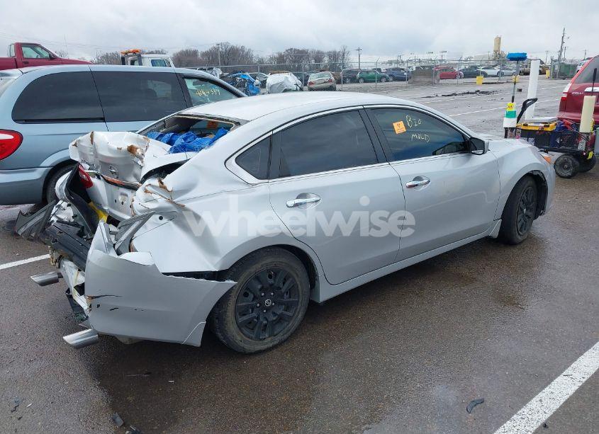 Photo 4 of 2018 Nissan Altima 2.5 S (VIN 1N4AL3AP3JC246698)