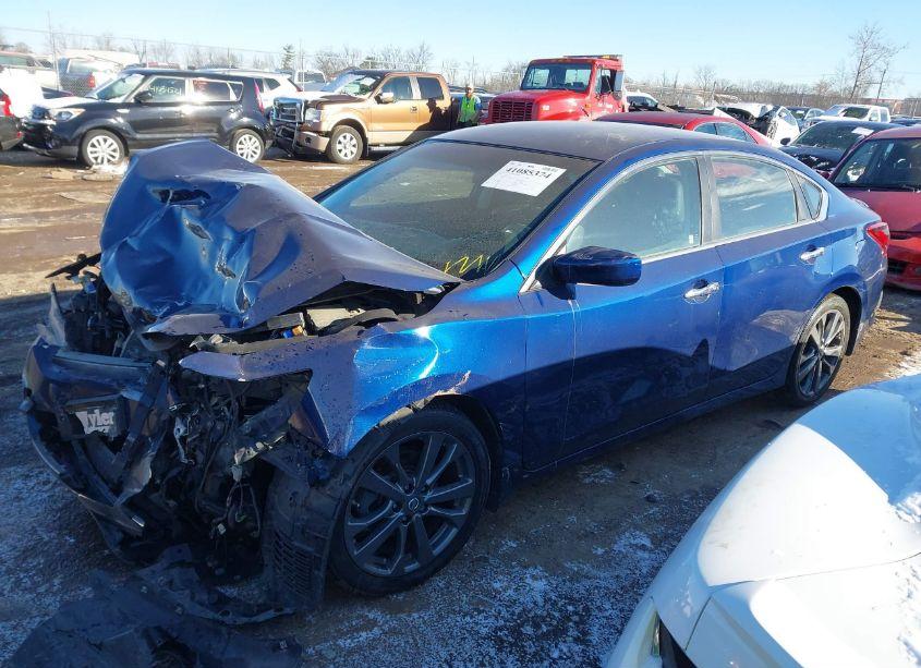 Photo 2 of 2018 Nissan Altima 2.5 SR (VIN 1N4AL3AP3JC247706)