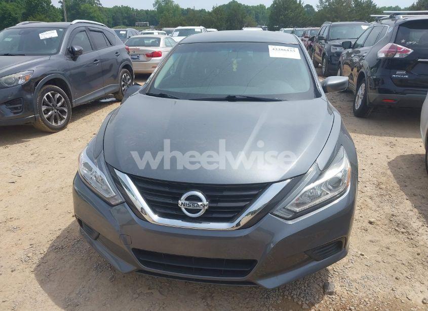 Photo 11 of 2018 Nissan Altima 2.5 S (VIN 1N4AL3AP3JC251318)