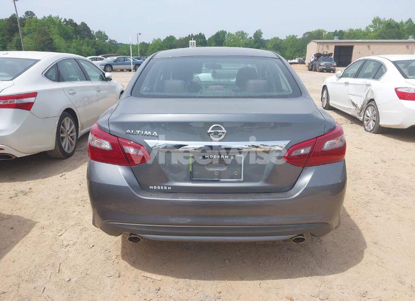 Photo 15 of 2018 Nissan Altima 2.5 S (VIN 1N4AL3AP3JC251318)