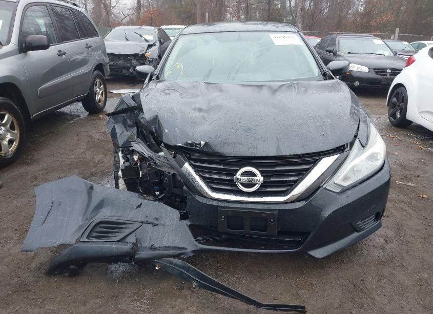 Photo 13 of 2018 Nissan Altima 2.5 S (VIN 1N4AL3AP3JC251674)