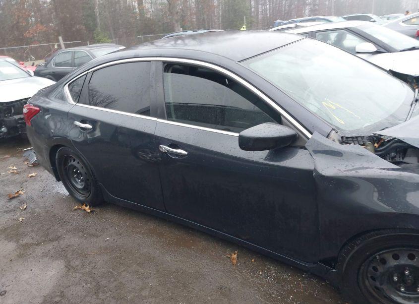 Photo 14 of 2018 Nissan Altima 2.5 S (VIN 1N4AL3AP3JC251674)