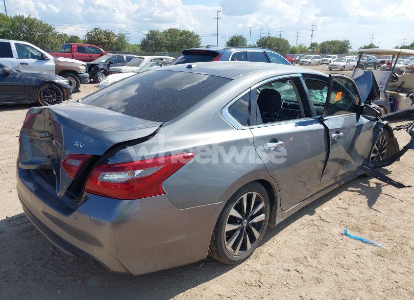 Photo 4 of 2018 Nissan Altima 2.5 SV (VIN 1N4AL3AP3JC253358)