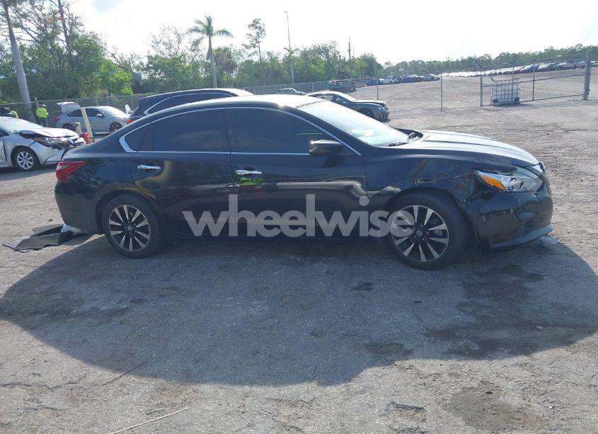 Photo 13 of 2018 Nissan Altima 2.5 SV (VIN 1N4AL3AP3JC264280)